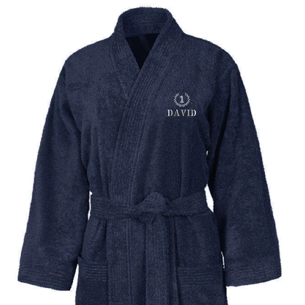 Broderet kimono-badekåbe 420 g Broderet kimono-badekåbe 420 g