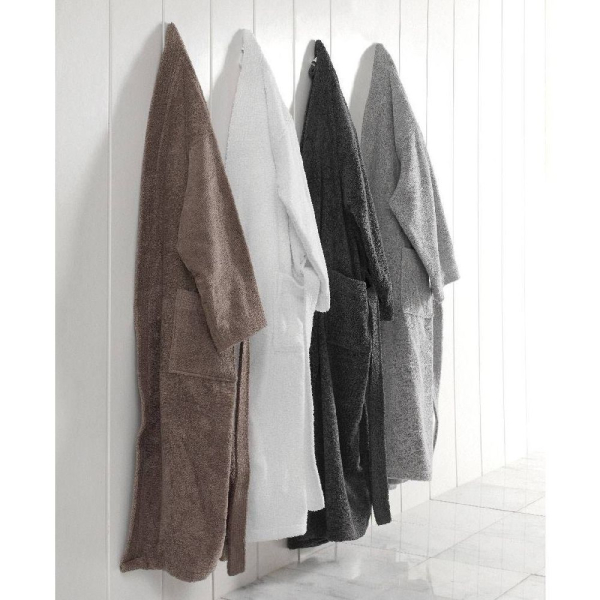 Broderet kimono-badekåbe 420 g Broderet kimono-badekåbe 420 g