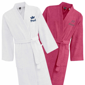 Broderet kimono-badekåbe 420 g Broderet kimono-badekåbe 420 g