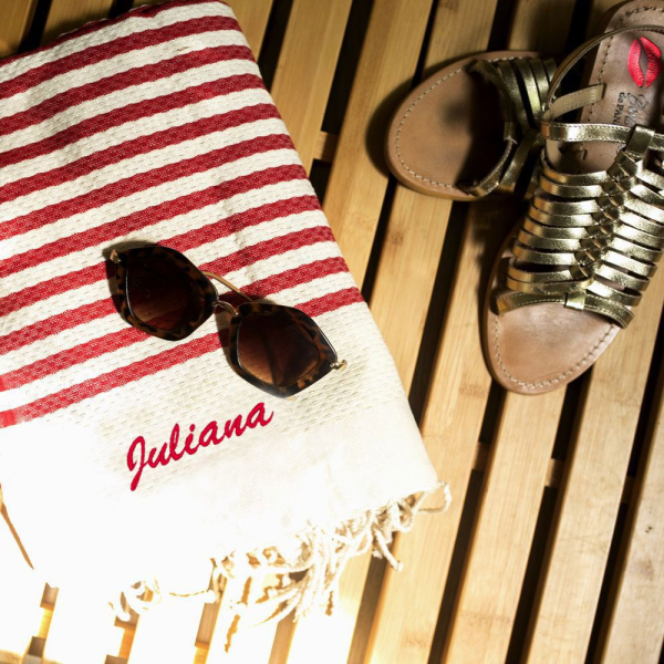 Personligt traditionelt fouta med striber Personligt traditionelt fouta med striber
