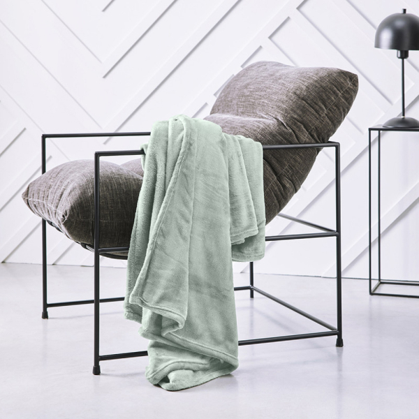 Blød plaid med broderet navn Blød plaid med broderet navn