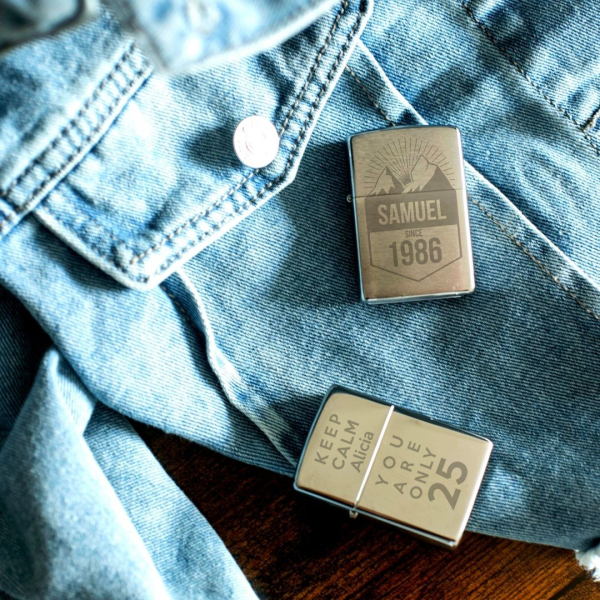 Zippo&reg; med personligt navn